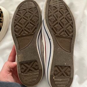 Converse women’s size 8